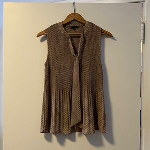 Gorgeous Adrianna Papell Brown Patterned Pleated Sleeveless Blouse - Like new